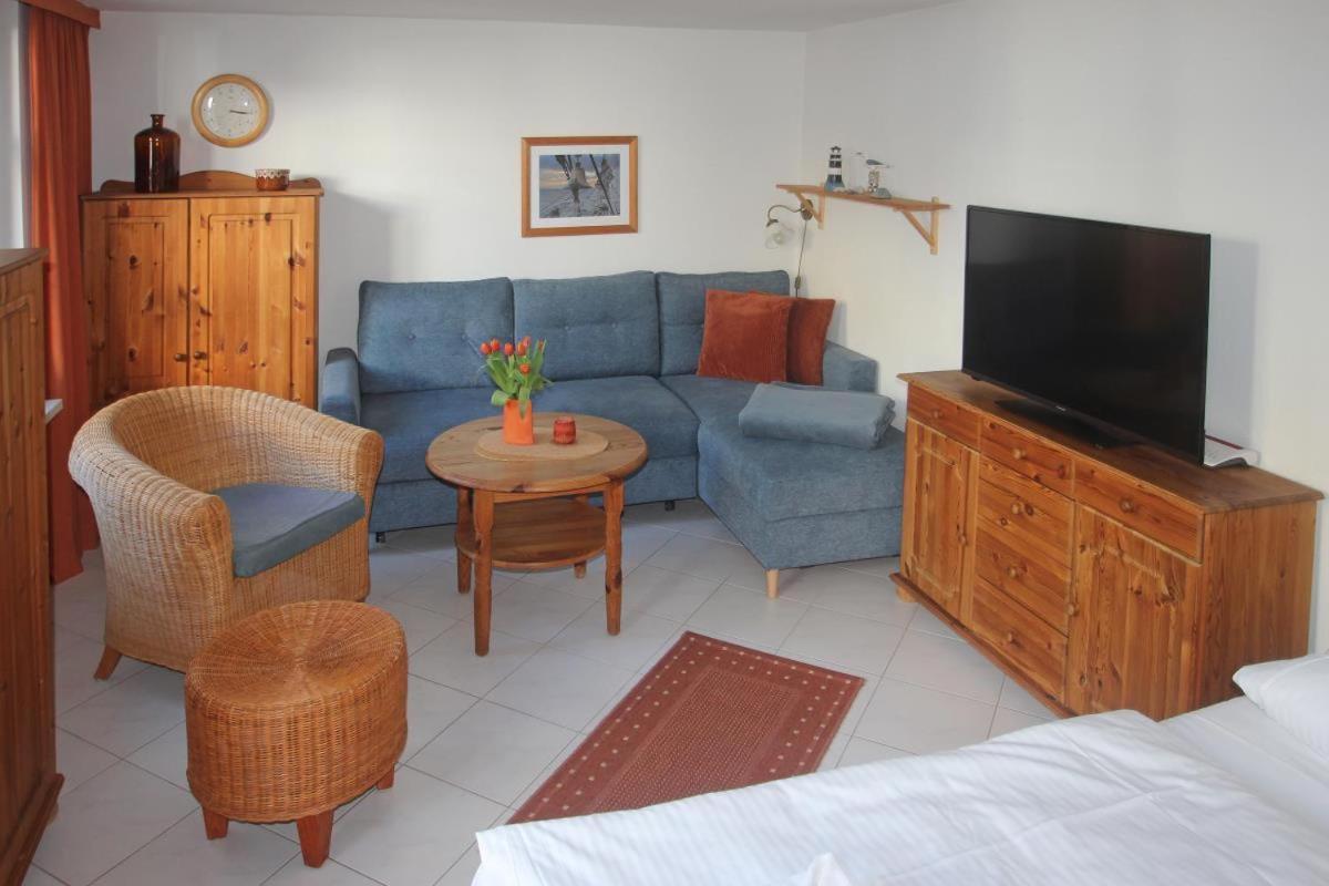Deck 2 Apartment